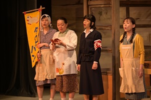 小林三姉妹舞台写真